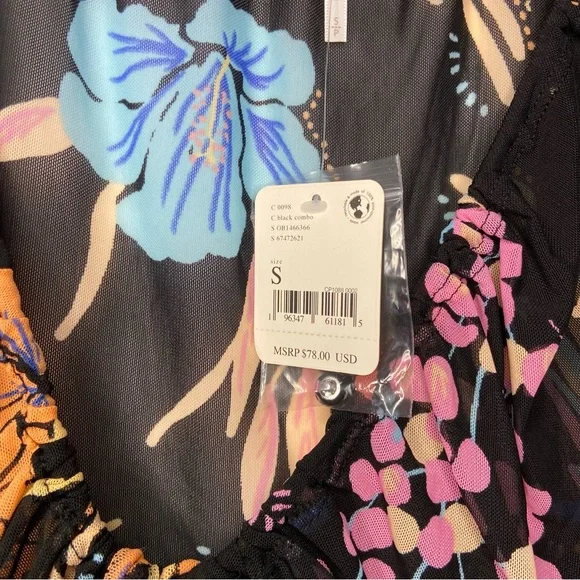 Free People Of Paradise Black Floral Sheer Crop Top size Small NEW - Picture 14 of 15